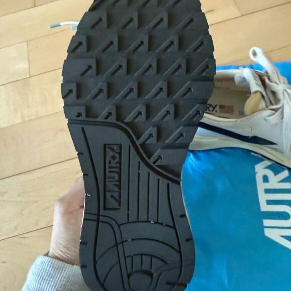 Autry Reelwind Low Sneakers White/Black US Size 8/IT38 - Picture 3 of 7